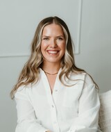 Book an Appointment with Mariah Hunt at Mariah Hunt