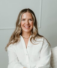 Book an Appointment with Mariah Hunt for Counselling Therapy