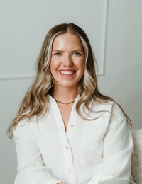 Mariah Hunt null