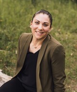Book an Appointment with Ms. Tracy Quayat at Calgary Institute of Counselling - North