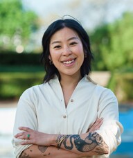 Book an Appointment with Beatrice Au for Acupuncture