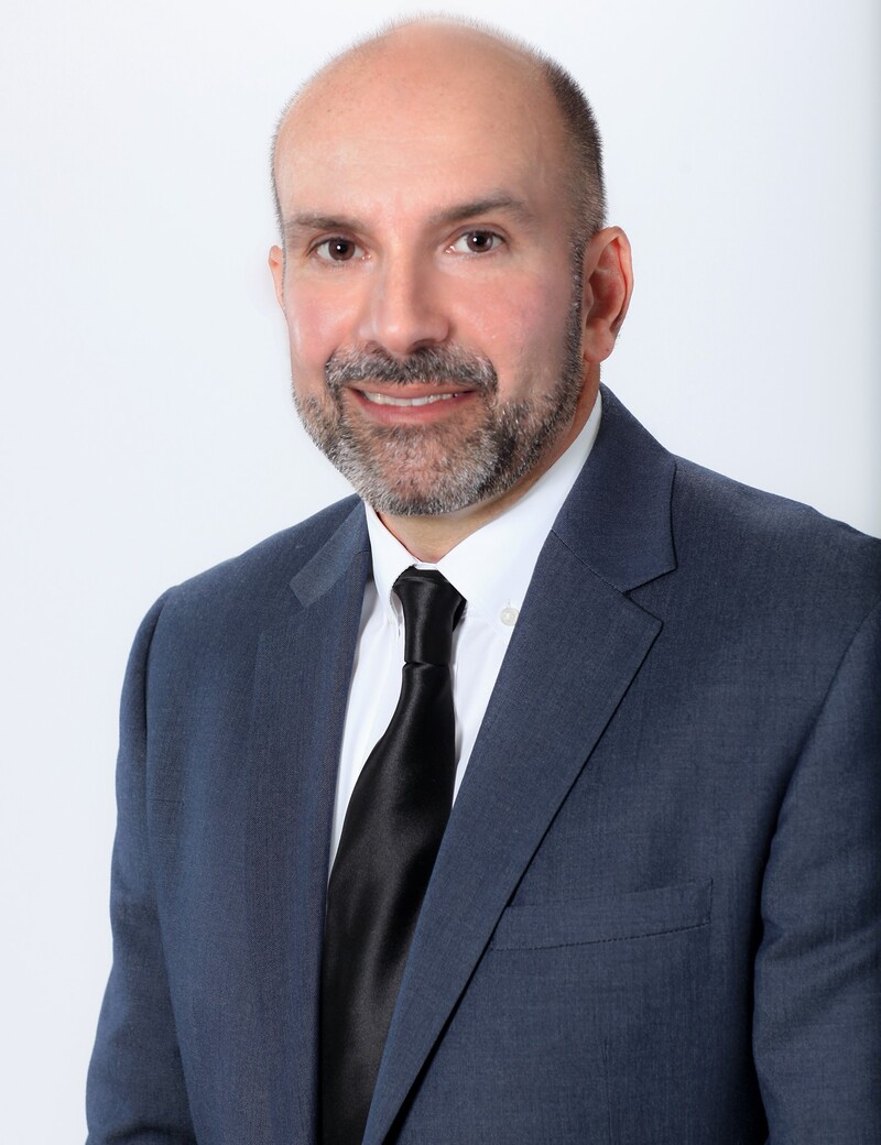 Photo of Dr. Bob Hafizi