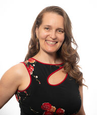 Book an Appointment with Shauna Elton for Registered Massage Therapy