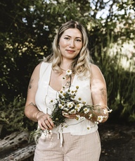 Book an Appointment with Leah Schmutter for Medical Herbal Consultation