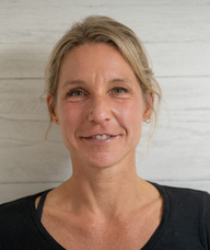 Book an Appointment with Nina Darmstädter for Acupuncture