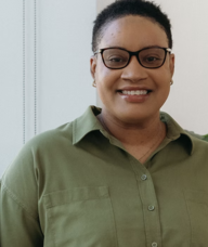 Book an Appointment with Shelley Robinson for Free 15-Minute Consultation