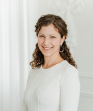 Book an Appointment with Julia Swaigen for Registered Social Work