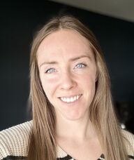 Book an Appointment with Dr. Nicole Loewen for Acupuncture