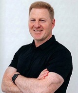 Book an Appointment with Ian Groskleg at The Clinic