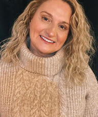 Book an Appointment with Julia Magliaro for Counselling & Psychotherapy