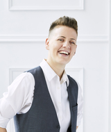 Book an Appointment with Sheila Dyer at Toronto
